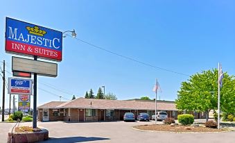 Majestic Inn & Suites