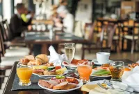 Zenit Wellness Hotel Balaton - Desayuno
