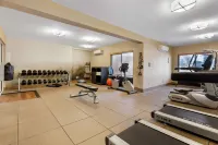 Best Western Plus Olympic Inn - Gym