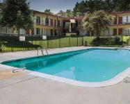 Rodeway Inn Colonial Heights I-95 - Kæledyr tilladt