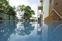 Hotel Grand Baron - piscina