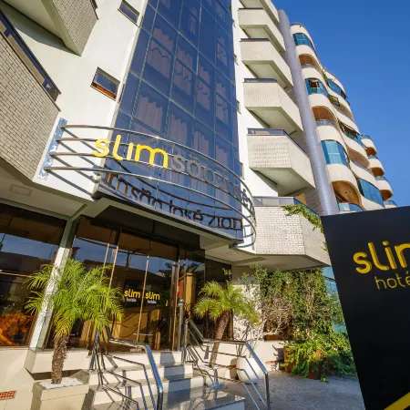 Slim São José Zion Отели рядом с достопримечательностью «Мост Эрсилиу-Луз»