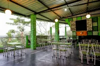 RedDoorz Near Stasiun Purwokerto Hotels in Kedungbanteng