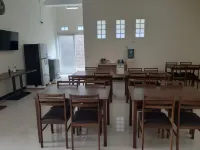 Salsabila Sweet Home And Capsule Syariah Hotel di Bungatan