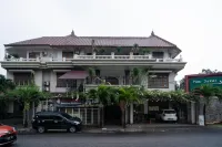 Puri Saras Bintaro Syariah Mitra RedDoorz Hotel dekat Toko Kertas Adhika