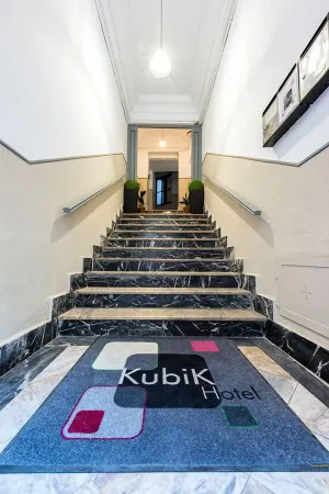 Kubik Hotel Отели в г. Касерес