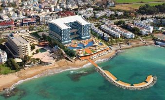 Azura Deluxe Resort & Spa - Ultra All Inclusive