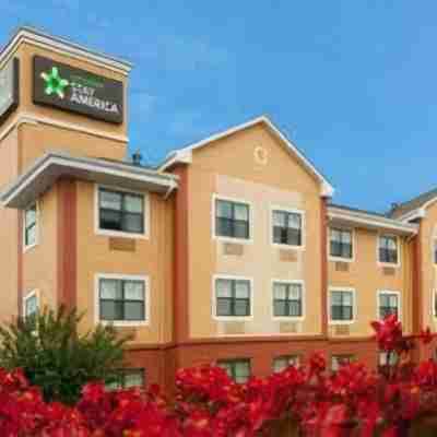 Extended Stay America Select Suites - Durham - University Hotel Exterior