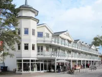 Strandhotel Luise von Preussen Hotels in der Nähe von Lidl