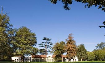 Mercure Parc du Coudray Demeures de Campagne - Housity