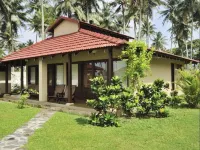 Weligama Bay Resort Отели рядом с достопримечательностью «Pushparama Temple»