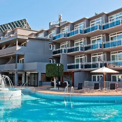 BQ Augusta Hotel Hotels near San Carlos Castle