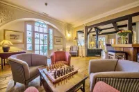 Marlborough Arms