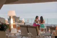 Grand Hotel Faraglioni Hotels in Aci Castello
