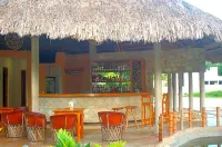 Axkan Palenque, Albercas, Gastronomia Mar y Tierra & Travel Agency - bar