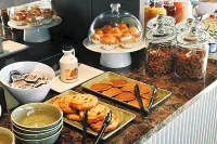 Golden Tulip Reims - breakfast