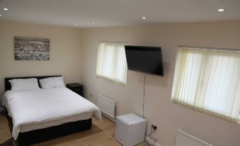 Budget 4-Bedrooms in Thamesmead