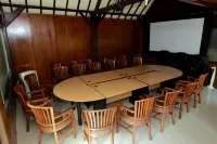 Mcm Hotel Wisata Bojonegoro - 2 Sao