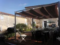 Chambres d'hôtes -- le Clos de Gémozac Hotels in Epargnes