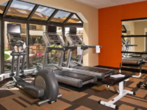 คอร์ทยาร์ดบายแมริออท ราเลห์ มิดทาวน์ โรงแรมในราเลห์