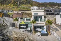 LIM Sea Side Poolvilla Pension Hotels in 