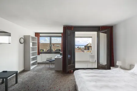 Neuchatel City Hotel