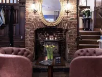 The Tavern - Steakhouse and Lodge - Bares