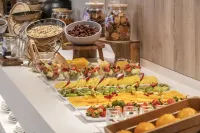 Salles Ciutat del Prat Barcelona Airport - Breakfast