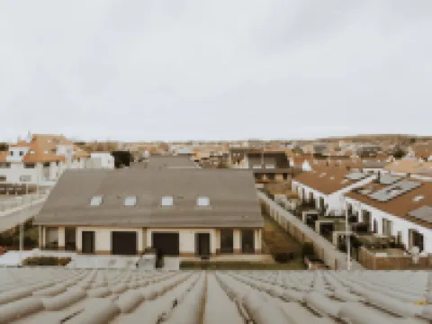 The Horseshoe with Parking