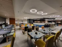 Holiday Inn Express & Suites JAIPUR GOPALPURA by IHG - Bữa sáng