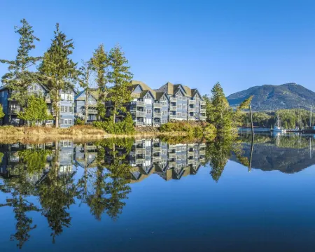 Embarc Ucluelet Hotels in Ucluelet
