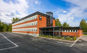 Almnas Park Hotel - Housity
