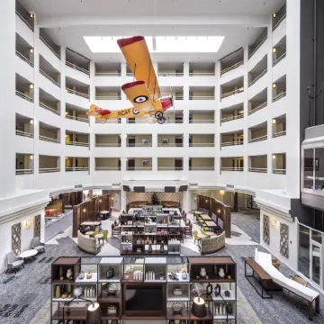 Holiday Inn MONTREAL-LONGUEUIL by IHG Hotels near Olympic Park