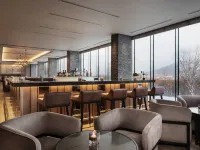 Higashiyama Niseko Village, a Ritz-Carlton Reserve Niseko otelleri