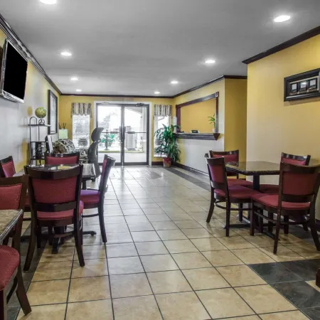 Econo Lodge Defuniak Springs I-10