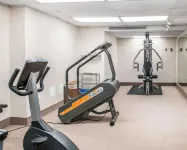 Navajo Nation Inn - Gym