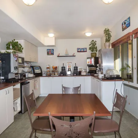 Super 8 by Wyndham Amherst NS
