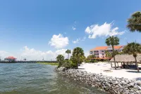 Harborside at Charleston Harbor Resort and Marina - Strand