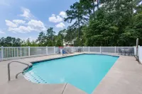 Microtel Inn & Suites by Wyndham Augusta Riverwatch - Pools