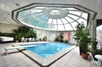 Hotel Presidente - Pools