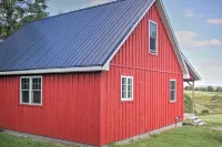 Picturesque Cabin set on 150-acre farm, 5-minute drive to Chautauqua Institute Hotels in Chautauqua