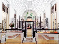 The Ritz-Carlton, Millenia Singapore フラワードーム周辺のホテル
