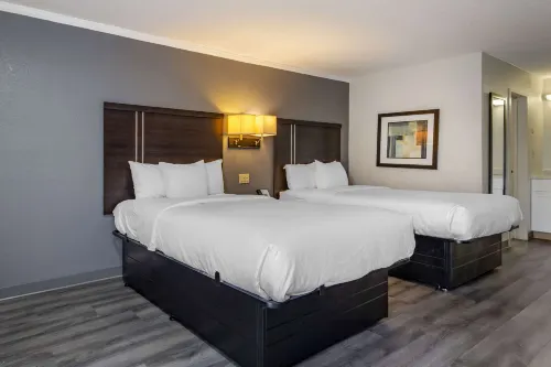 서버번 스튜디오스 록 힐 노스이스트 I-77