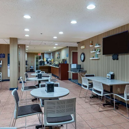 Microtel Inn & Suites by Wyndham Dry Ridge