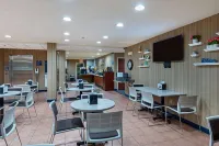 Microtel Inn & Suites by Wyndham Dry Ridge Hotels in Dry Ridge