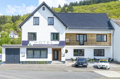 Hotel Zweite Heimat Nürburg Hotels in Reimerath
