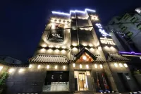 Manwol Hotel Hotels near Banseogcheon