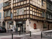 Hôtel Mercure Bourg en Bresse Hôtels à proximité de : IUT Lyon 1 site de Bourg-en-Bresse