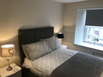 Black Bull with Rooms Upper Hotels in Cumbernauld