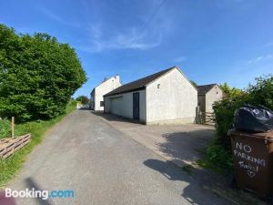 Cosy Stable Conversion Between Sheffield & Leeds